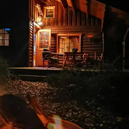 Holzhaus Waldwichtel Am Wald Und Ferienhaus *