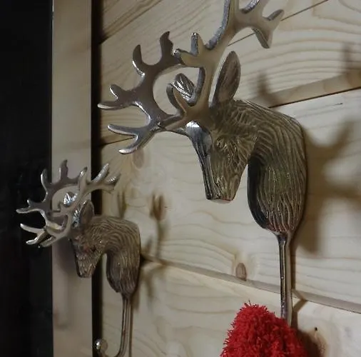 Holzhaus Waldwichtel Am Wald Und 度假居 诺伊鲁平