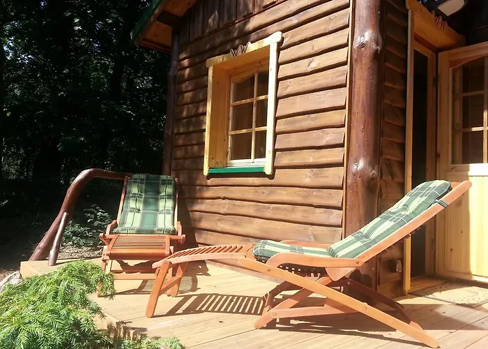 Holzhaus Waldwichtel Am Wald Und 度假居 *