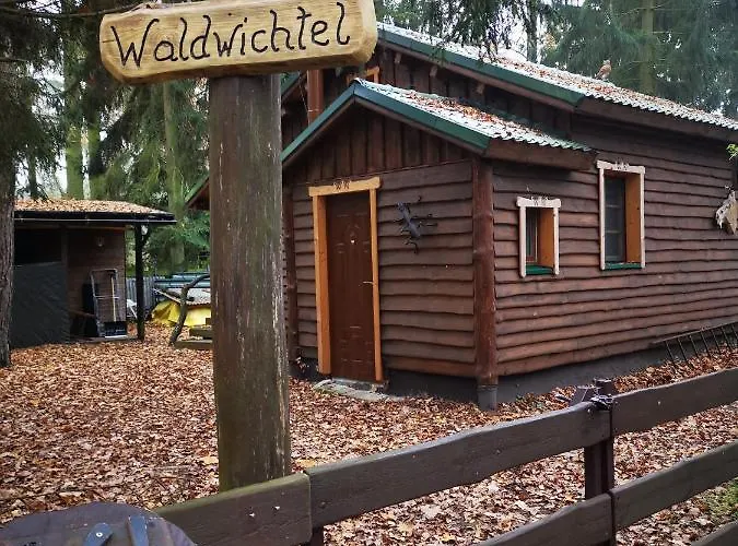 Holzhaus Waldwichtel Am Wald Und * Neuruppin
