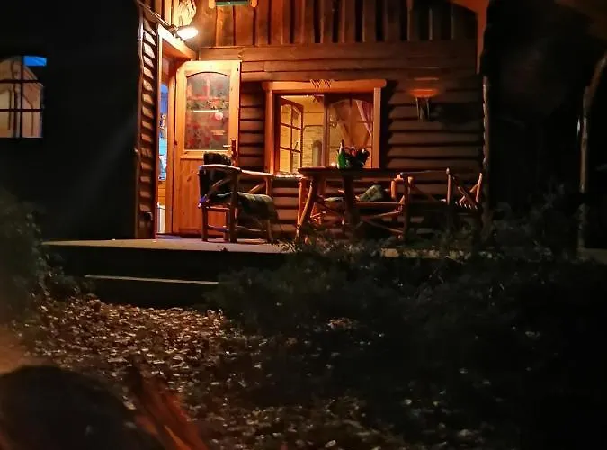 Holzhaus Waldwichtel Am Wald Und 度假居 *